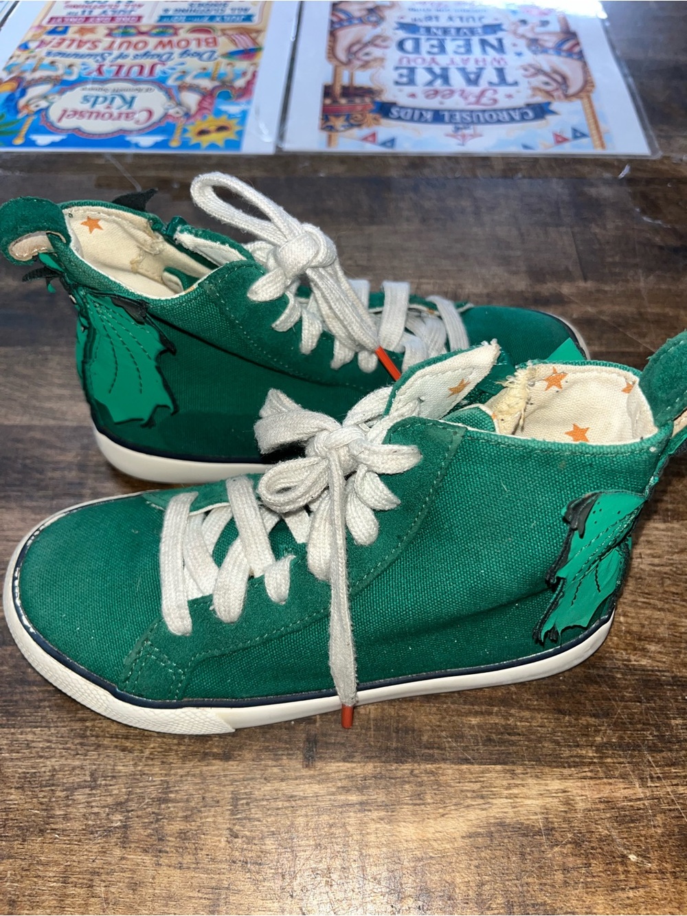 Mini Boden high-top sneakers dragon size 29 boys 11 12